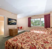 Ocean Beach Suites hotel detail image 3