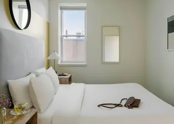 Sonder by Marriott Bonvoy Le Guerin Apartments Le Plateau-Mont-Royal hotel thumbnail 4