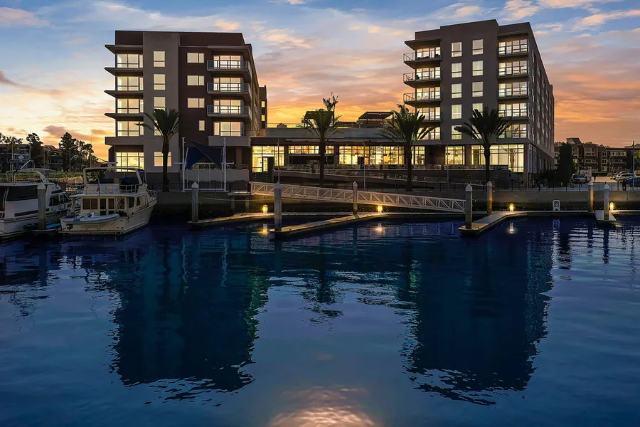 Courtyard by Marriott Marina del Rey hotel detail image 2