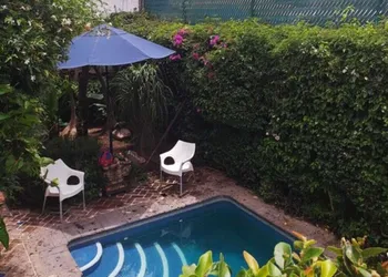 Casa Flores Bed & Breakfast hotel thumbnail 5