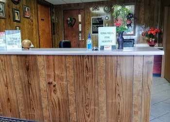 Lake Aire Motel hotel thumbnail 4