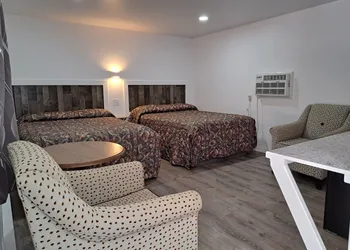 Lake Aire Motel hotel thumbnail 5