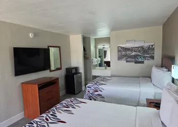 Red Roof Inn Shamrock hotel thumbnail 5
