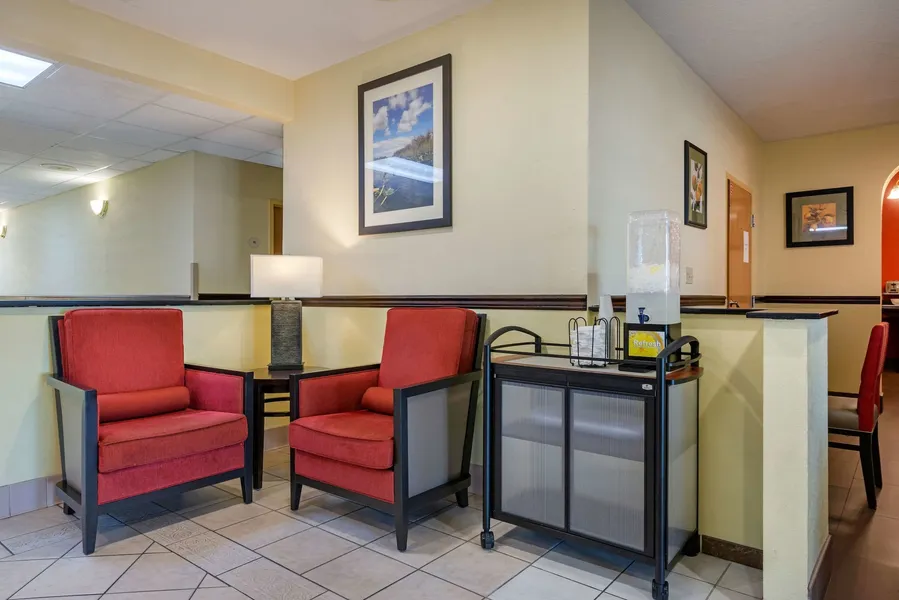 Comfort Inn Kissimmee-Lake Buena Vista South hotel detail image 6