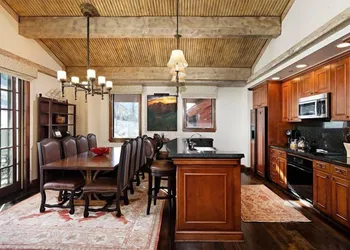 Aspen Ritz-carlton 3 Bedroom Residence - Ski In, Ski-out hotel thumbnail 4