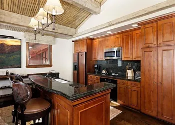 Aspen Ritz-carlton 3 Bedroom Residence - Ski In, Ski-out hotel thumbnail 5