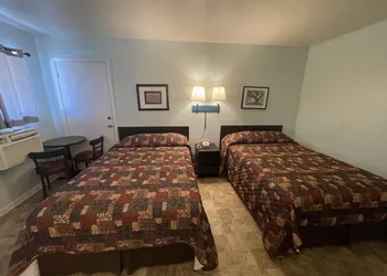 Rodeway Inn hotel thumbnail 5