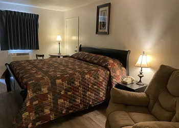 Rodeway Inn hotel thumbnail 6