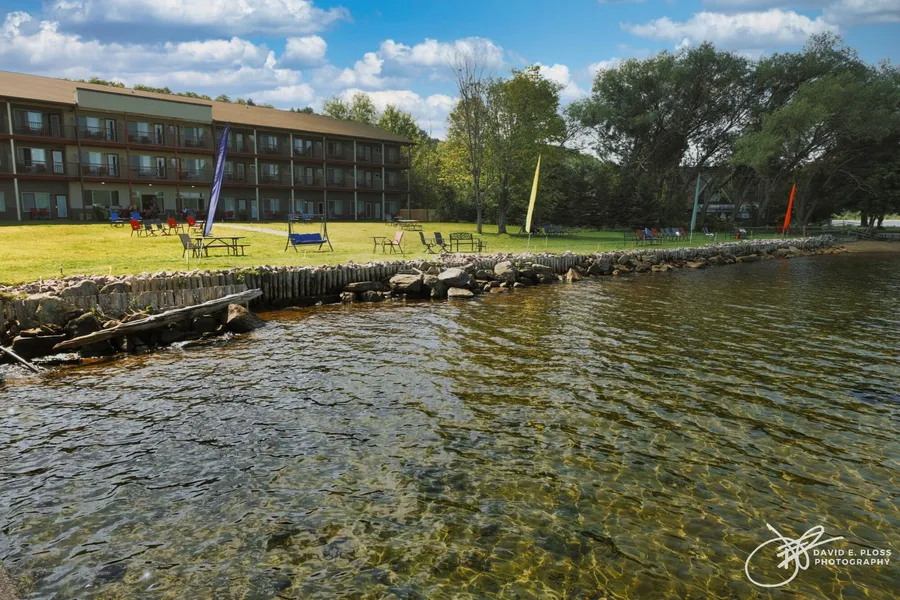 Comfort Inn & Suites Munising-Lakefront hotel detail image 2