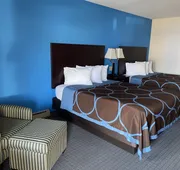 AmeriVu Inn & Suites hotel detail image 4