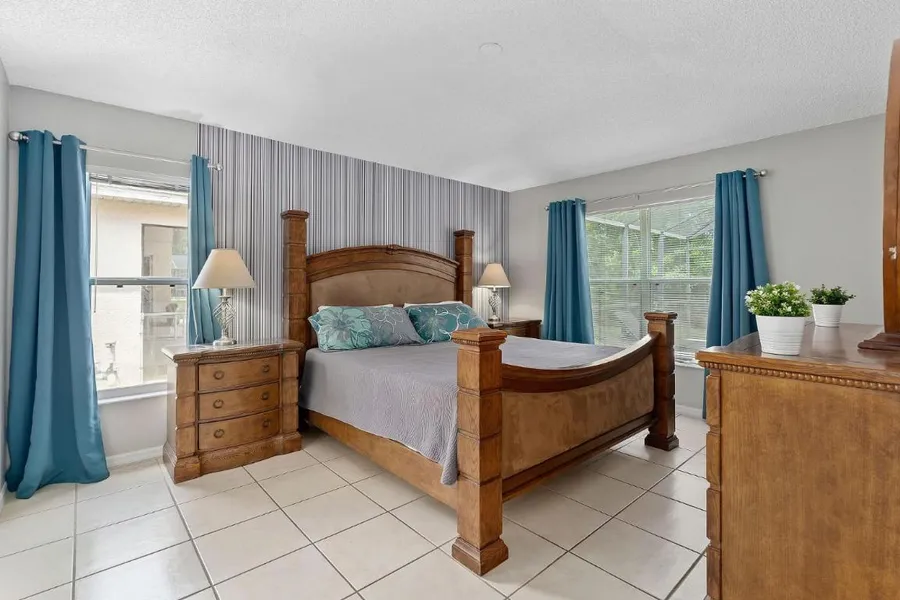 Minutes From Disney - Modern Suite - Pool Access hotel detail image 2