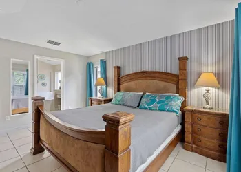 Minutes From Disney - Modern Suite - Pool Access hotel thumbnail 3
