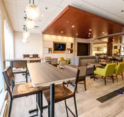 Holiday Inn Express & Suites Dayton East - Beavercreek by IHG hotel detail image 4