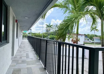 Hialeah Airport Motel hotel thumbnail 4