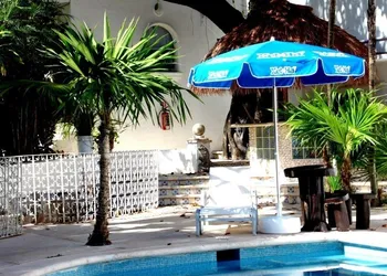Tropical Casablanca Party Zone hotel thumbnail 5