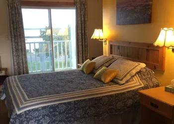 Inn at the Hilton Beach by Elevate Rooms hotel thumbnail 7