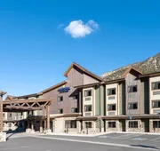Microtel Inn & Suites by Wyndham Georgetown Lake hotel detail image 4