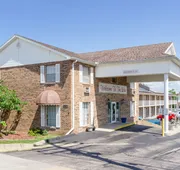 Hotel Osage Beach by the Lake of the Ozarks hotel detail image 4