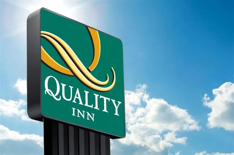 Quality Inn Sunshine Suites hotel detail image 2