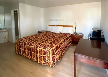 Rodeway Inn hotel thumbnail 3