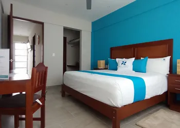 Blue Veleta Luxury Bedrooms hotel thumbnail 6