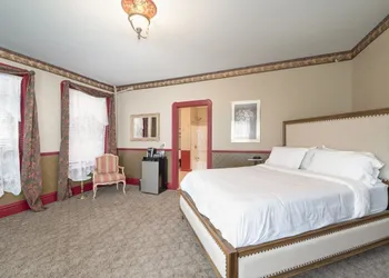 The Naples Hotel hotel thumbnail 7