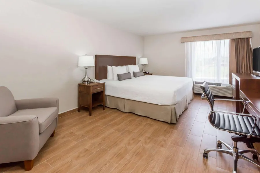 Baymont Inn and Suites Lazaro Cardenas hotel detail image 6