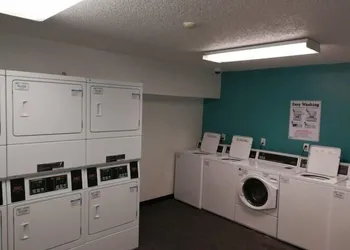 InTown Suites Extended Stay Louisville KY - Preston Hwy hotel thumbnail 2