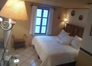 Hotel Mesón Pocitos hotel thumbnail 5