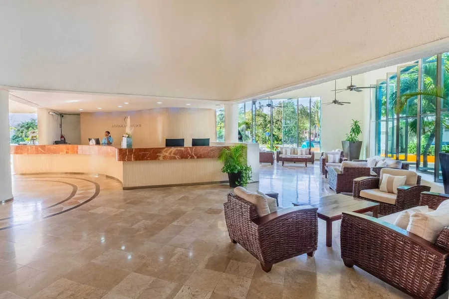 Aquamarina Beach Hotel hotel detail image 6
