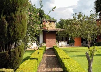 Hotel Rancho las Margaritas hotel thumbnail 5