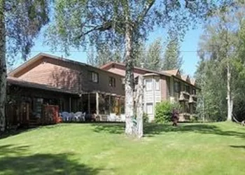Soldotna Alaska Fishing Lodge hotel thumbnail 5