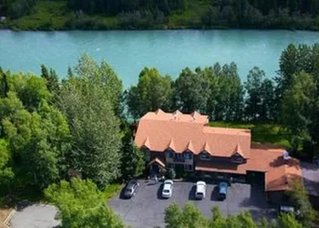 Soldotna Alaska Fishing Lodge hotel thumbnail 7