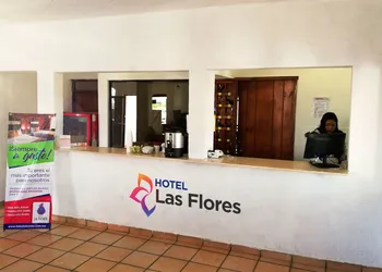 Hotel Las Flores hotel thumbnail 2