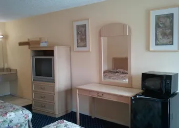 Motel 6 Dallas TX hotel thumbnail 3
