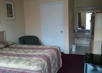 Motel 6 Dallas TX hotel thumbnail 4