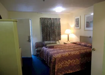 Motel 6 Dallas TX hotel thumbnail 7