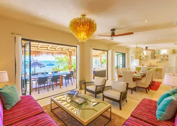 Villa Encantada by Coco B Isla hotel thumbnail 5
