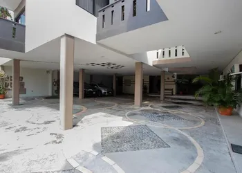 Invernadero Inn hotel thumbnail 2