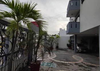 Invernadero Inn hotel thumbnail 6