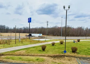 Happy Stay Inn Madisonville I-69 By OYO hotel thumbnail 8