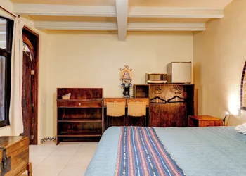 Casa de Colores hotel thumbnail 6