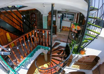 Izsla Suites hotel thumbnail 6