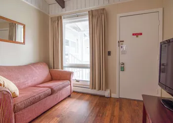 Ocean House Hotel & Motel hotel thumbnail 6