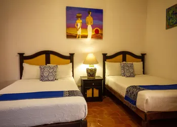 Hotel del Sol hotel thumbnail 5