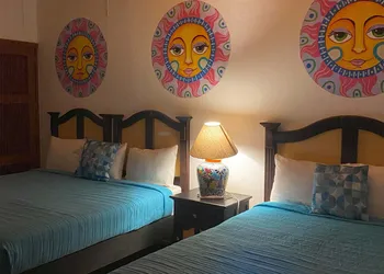 Hotel del Sol hotel thumbnail 8