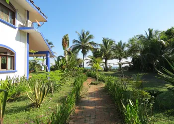 Eco Coco Loco by Rotamundos hotel thumbnail 6