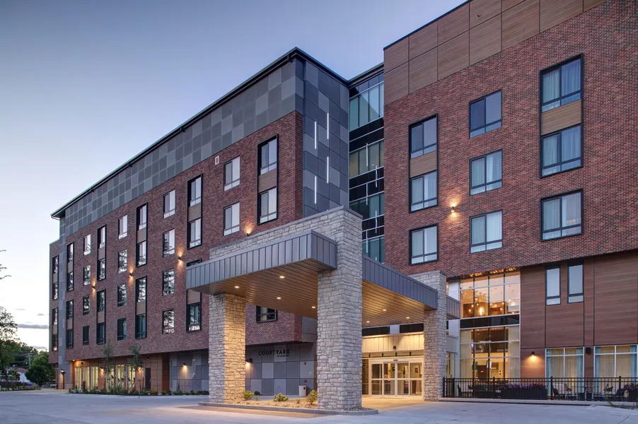 Courtyard by Marriott Iowa City University Heights hotel detail image 2