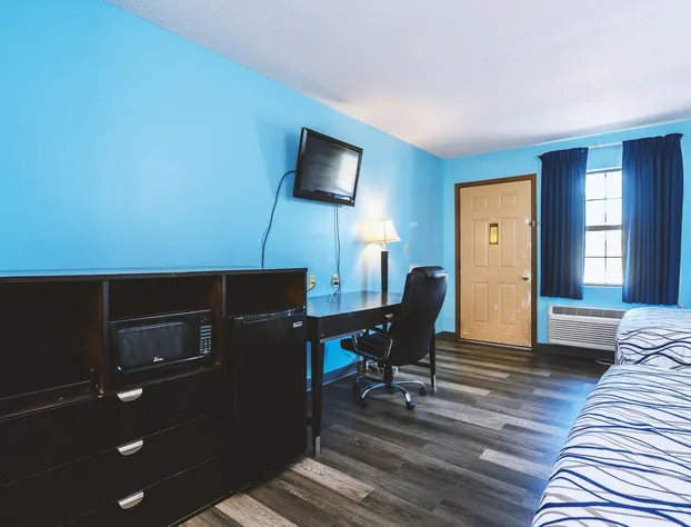 Blue Way Inn & Suites Wellington hotel detail image 1