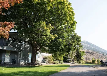 Similkameen Wild Resort & Winery hotel thumbnail 3